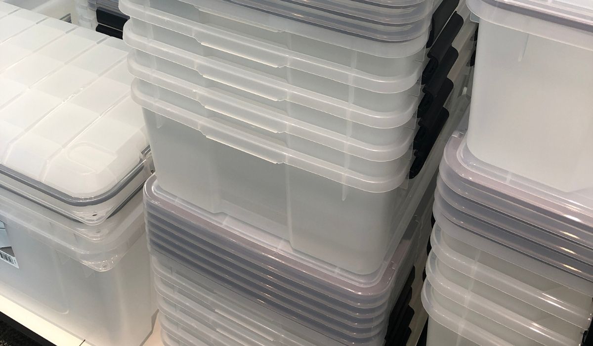 How to Store Bedding in a Storage Unit 9 Tips Snell Mini Storage