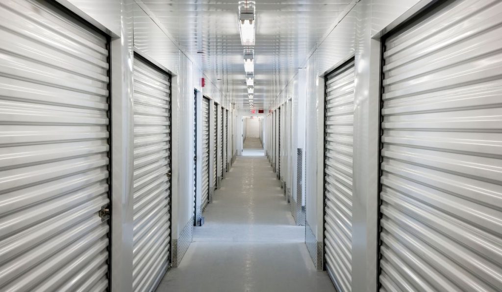 Storage Units with Electricity