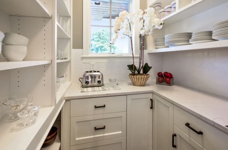 white minimalist theme, organized pantry